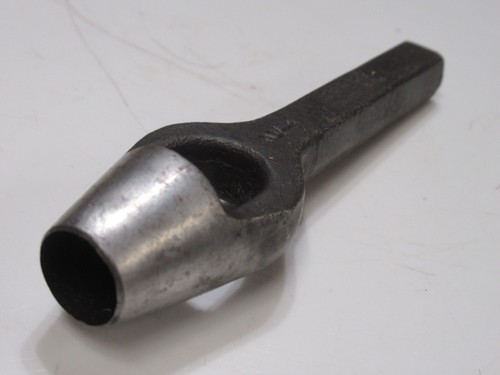 Vintage priory wad locher - vintage,